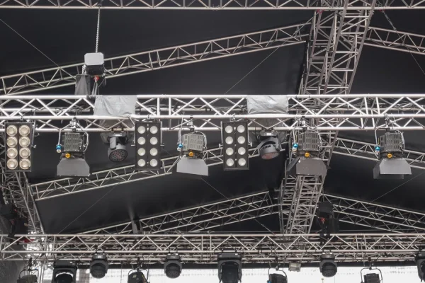Emergency scaffolding services